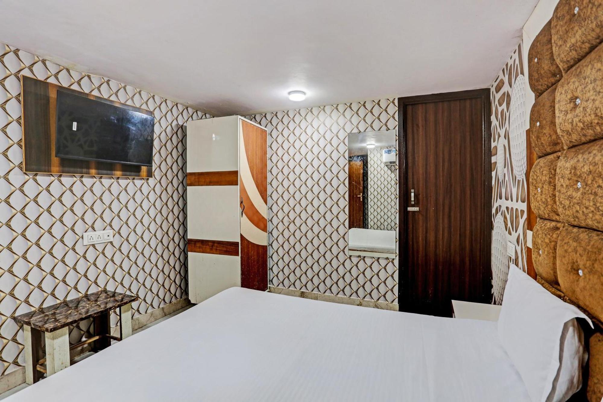 Hotel O Saffron Night Stay Amritsar Exterior foto